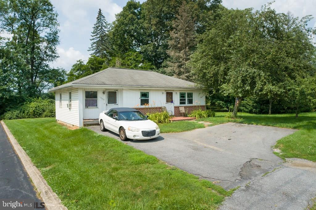 1386 N Atherton St Property Photo 1