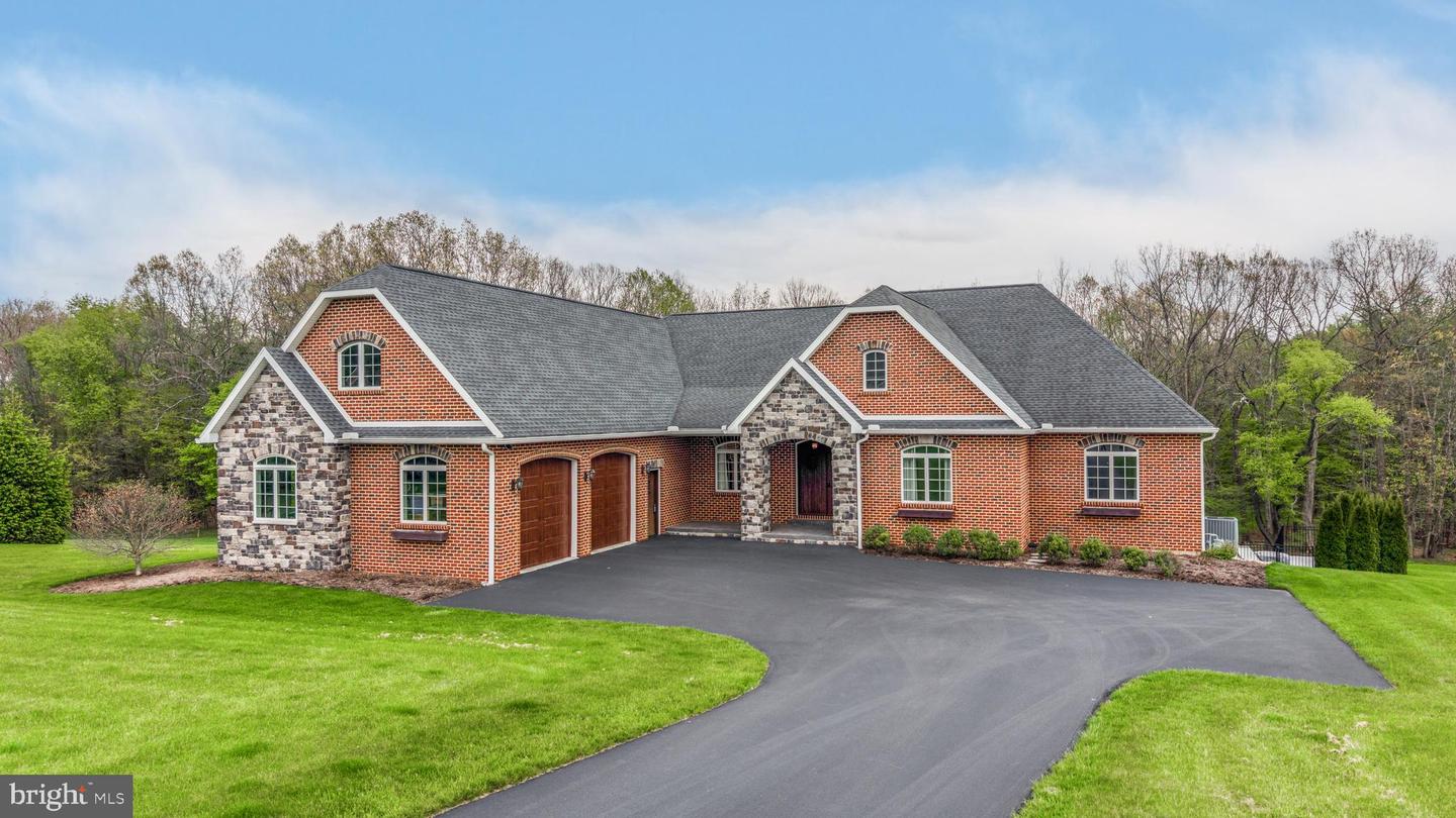 156 BROTHERS CT