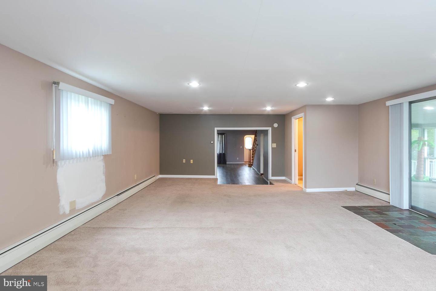 1307 E Pine St Property Photo 10