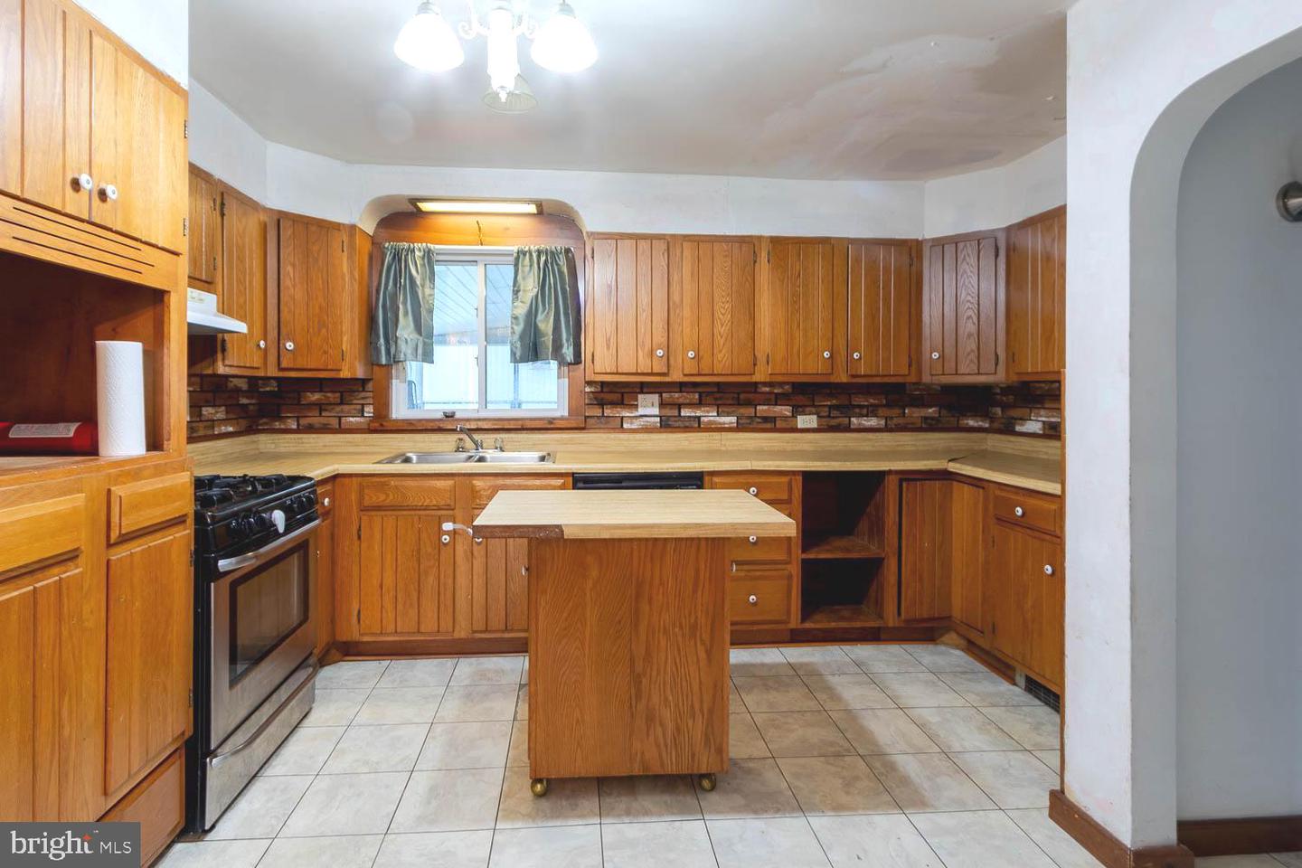 1307 E Pine St Property Photo 14
