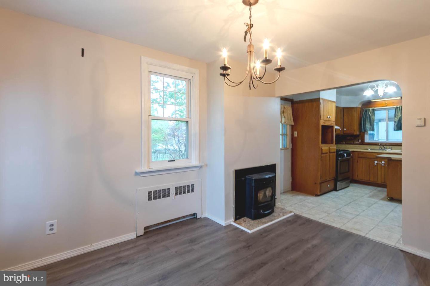 1307 E Pine St Property Photo 16