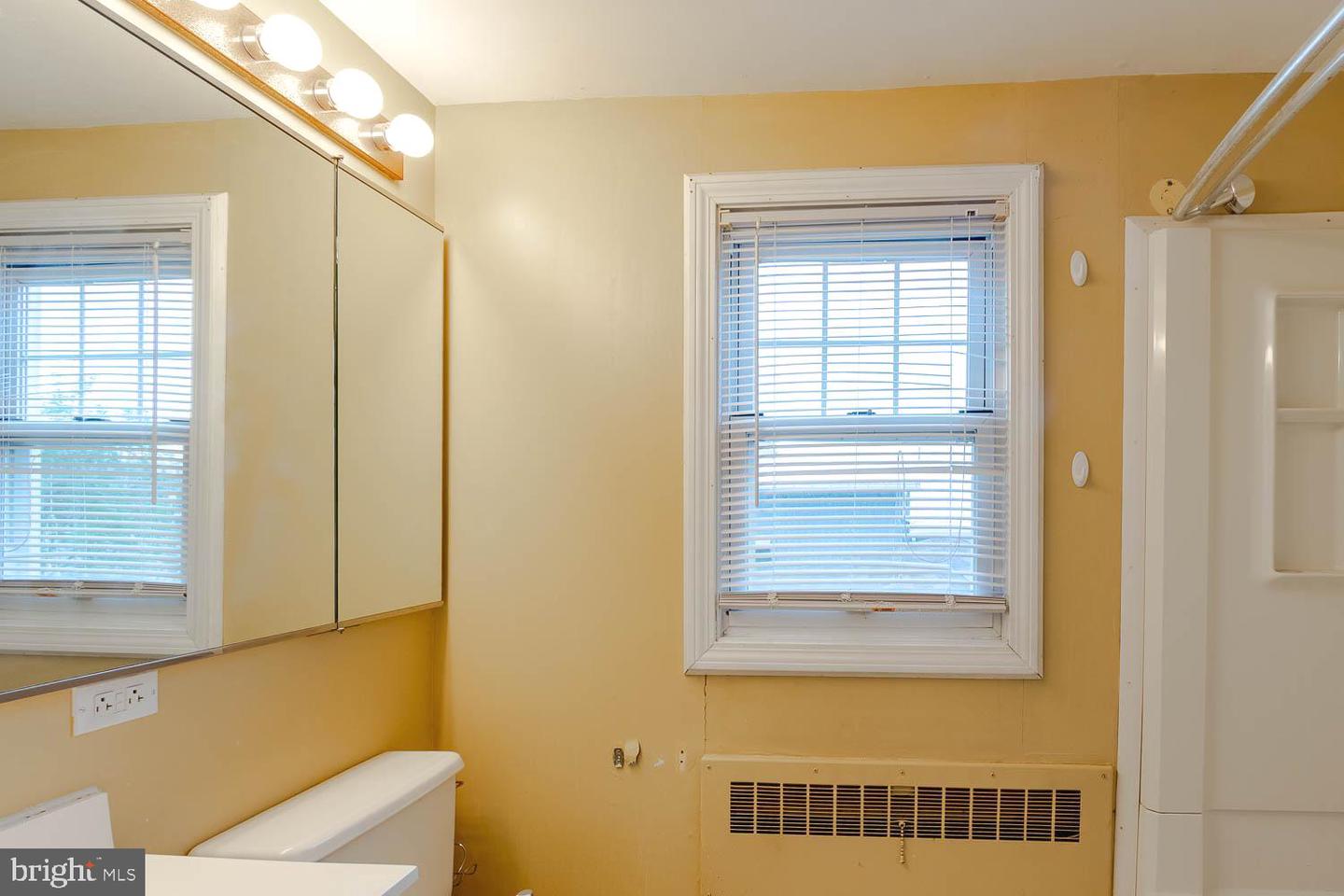 1307 E Pine St Property Photo 25