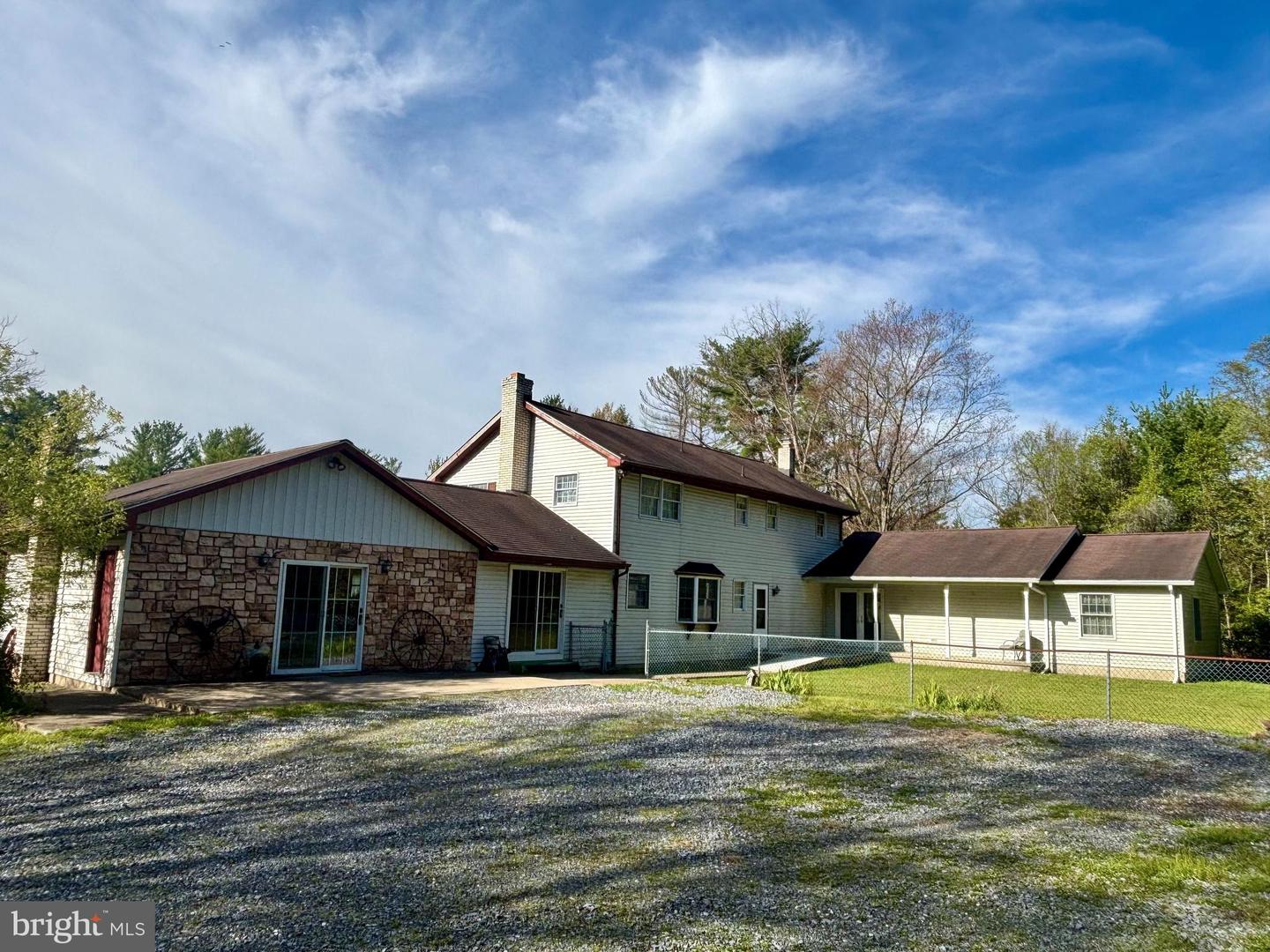 675 Elm Rd Property Photo 1