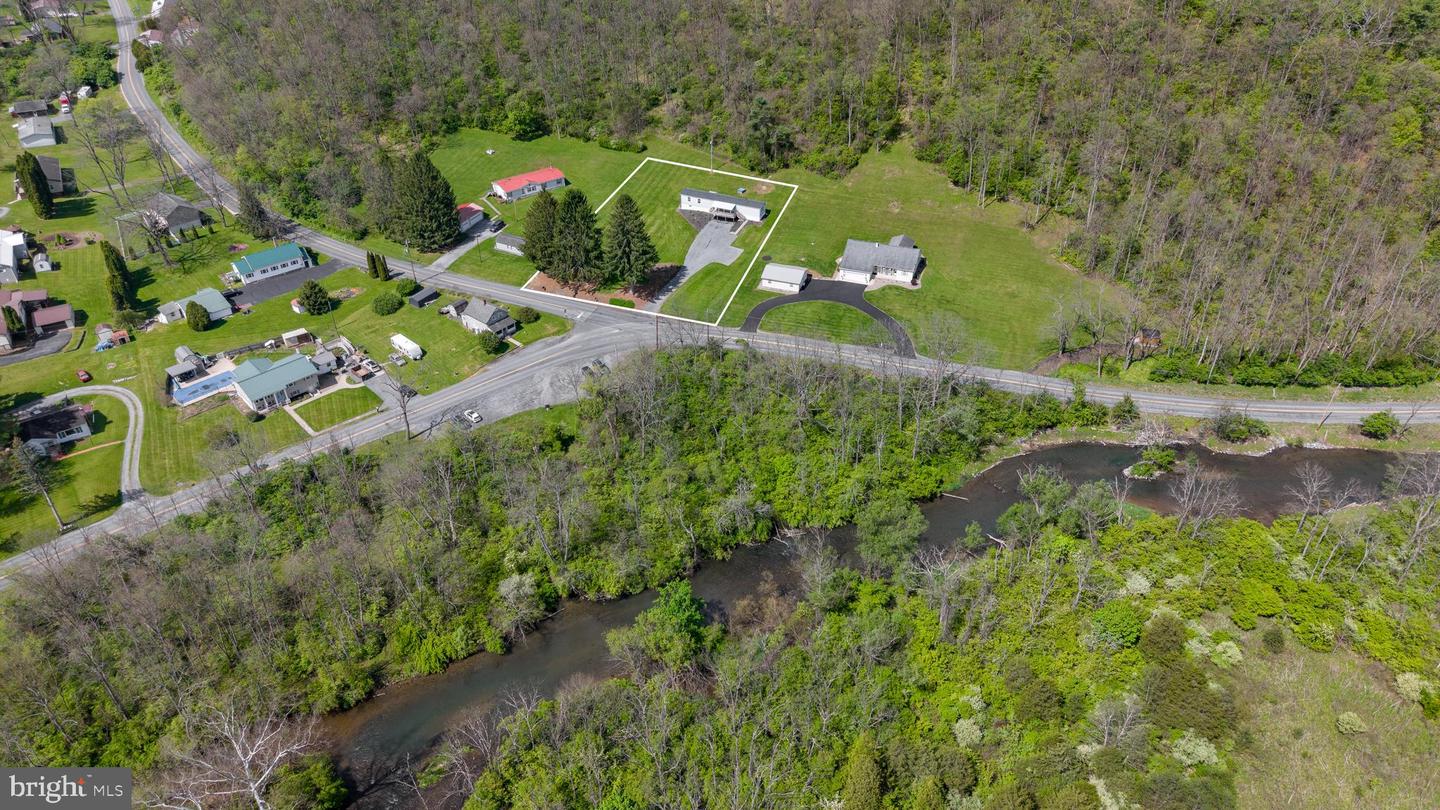 245 Seibert Rd Property Photo 2