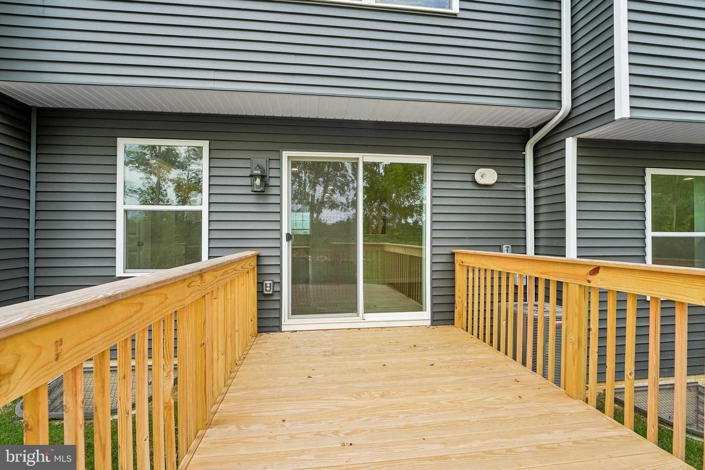 180 Highpoint Park Dr Property Photo 12