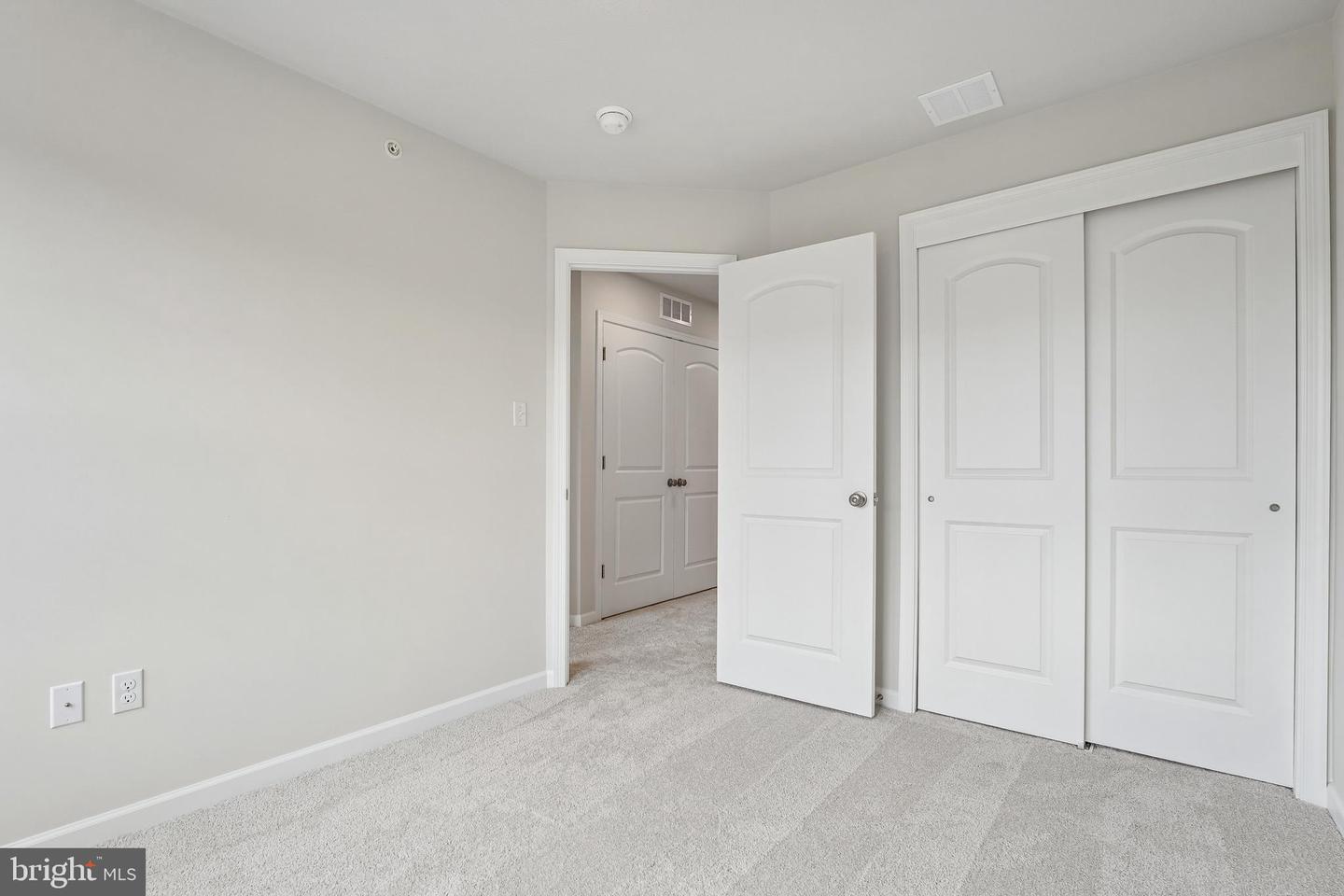 180 Highpoint Park Dr Property Photo 28