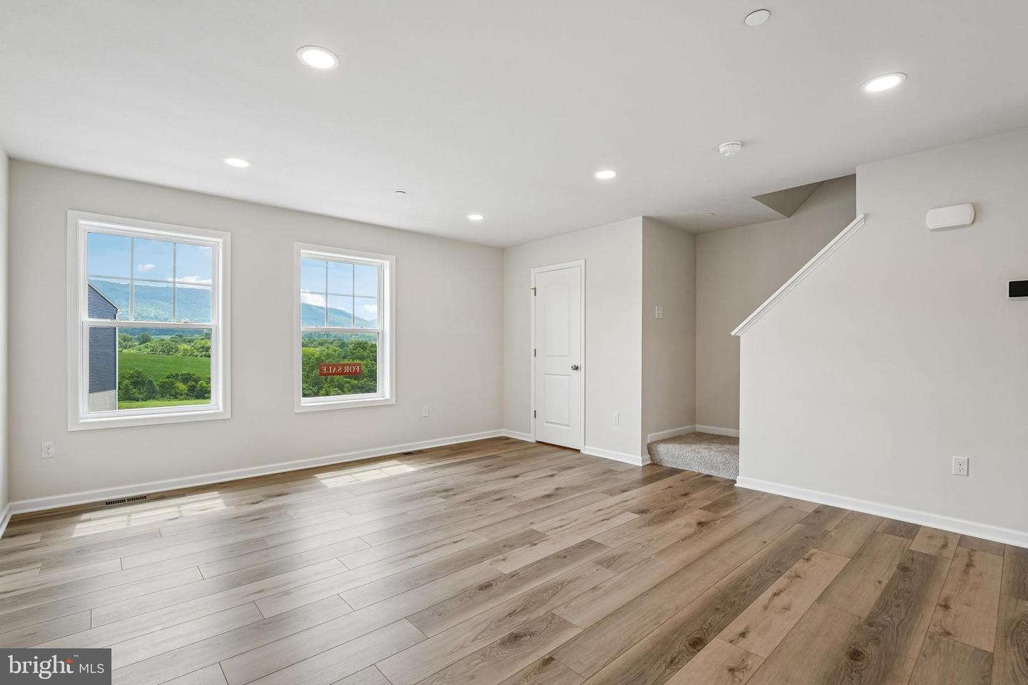 178 Highpoint Park Dr Property Photo 14