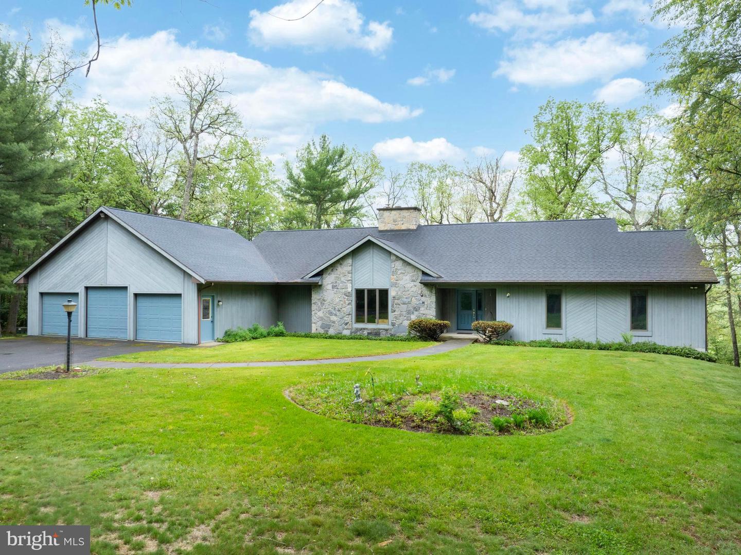 108 Yost Dr Property Photo 1