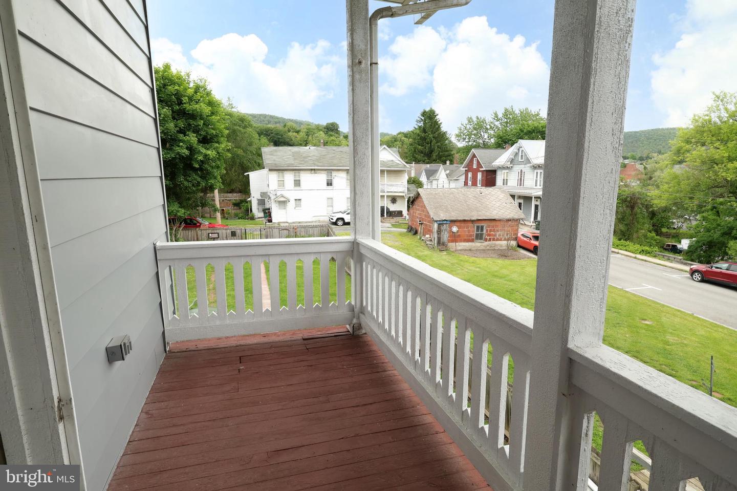 509 Willowbank St Property Photo 32