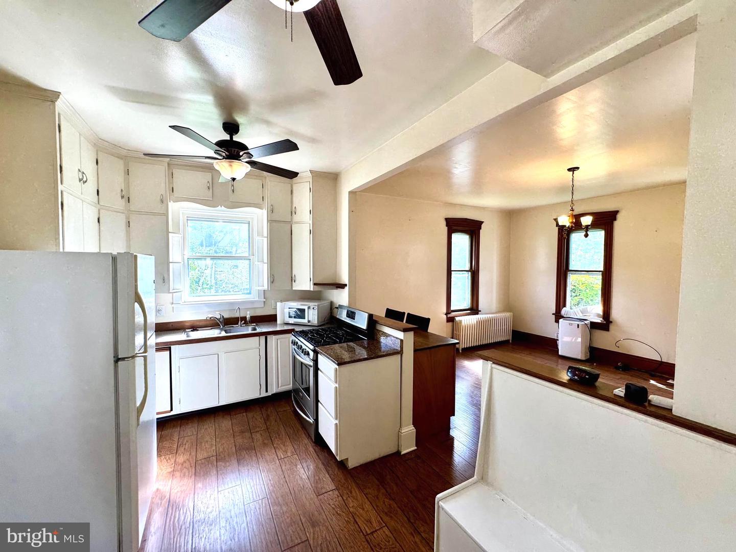 120 School St Property Photo 17