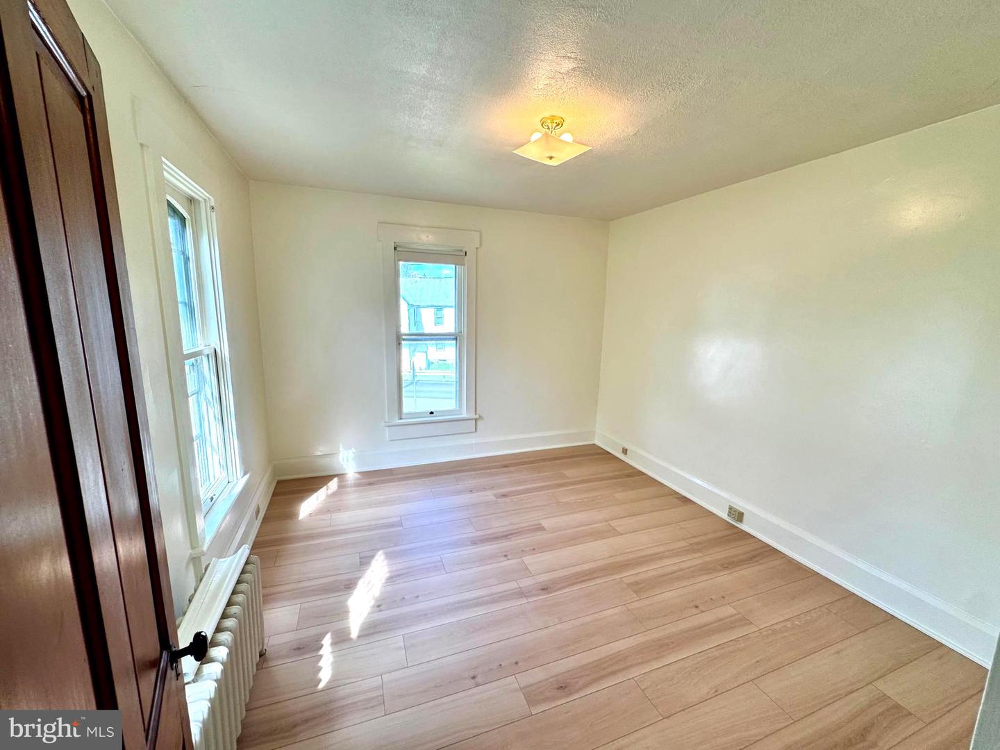 120 School St Property Photo 36
