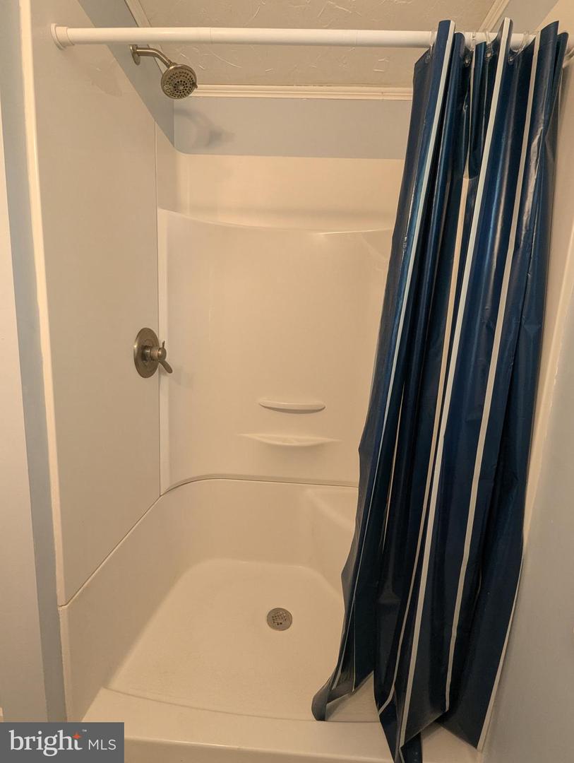 130 Logan Ave Property Photo 28
