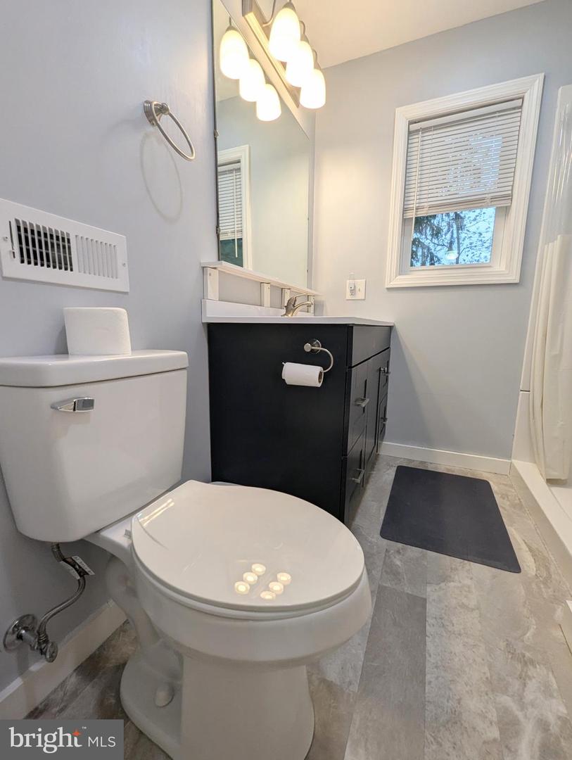 130 Logan Ave Property Photo 34