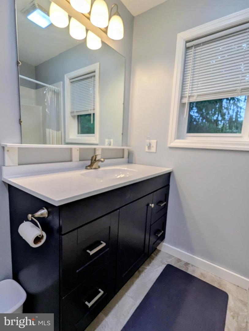 130 Logan Ave Property Photo 35