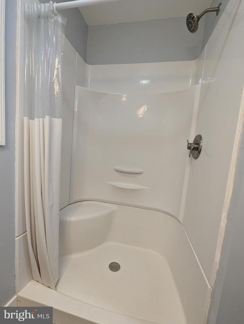 130 Logan Ave Property Photo 36