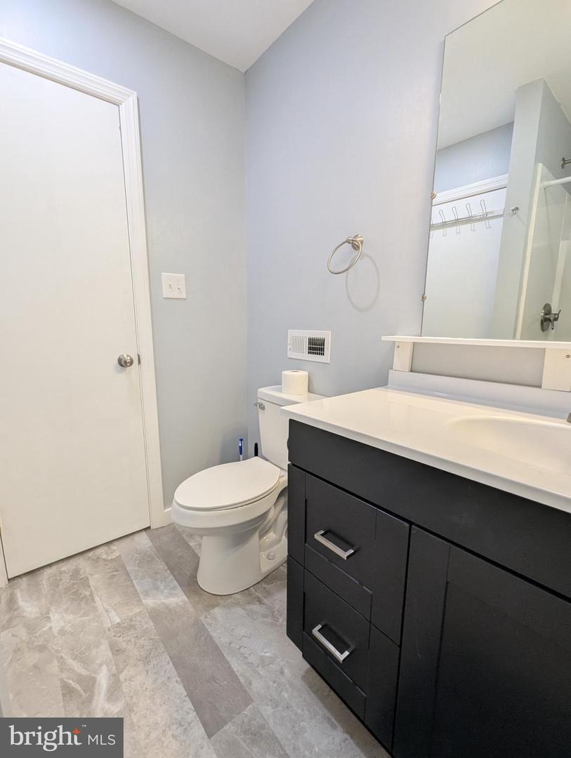 130 Logan Ave Property Photo 38