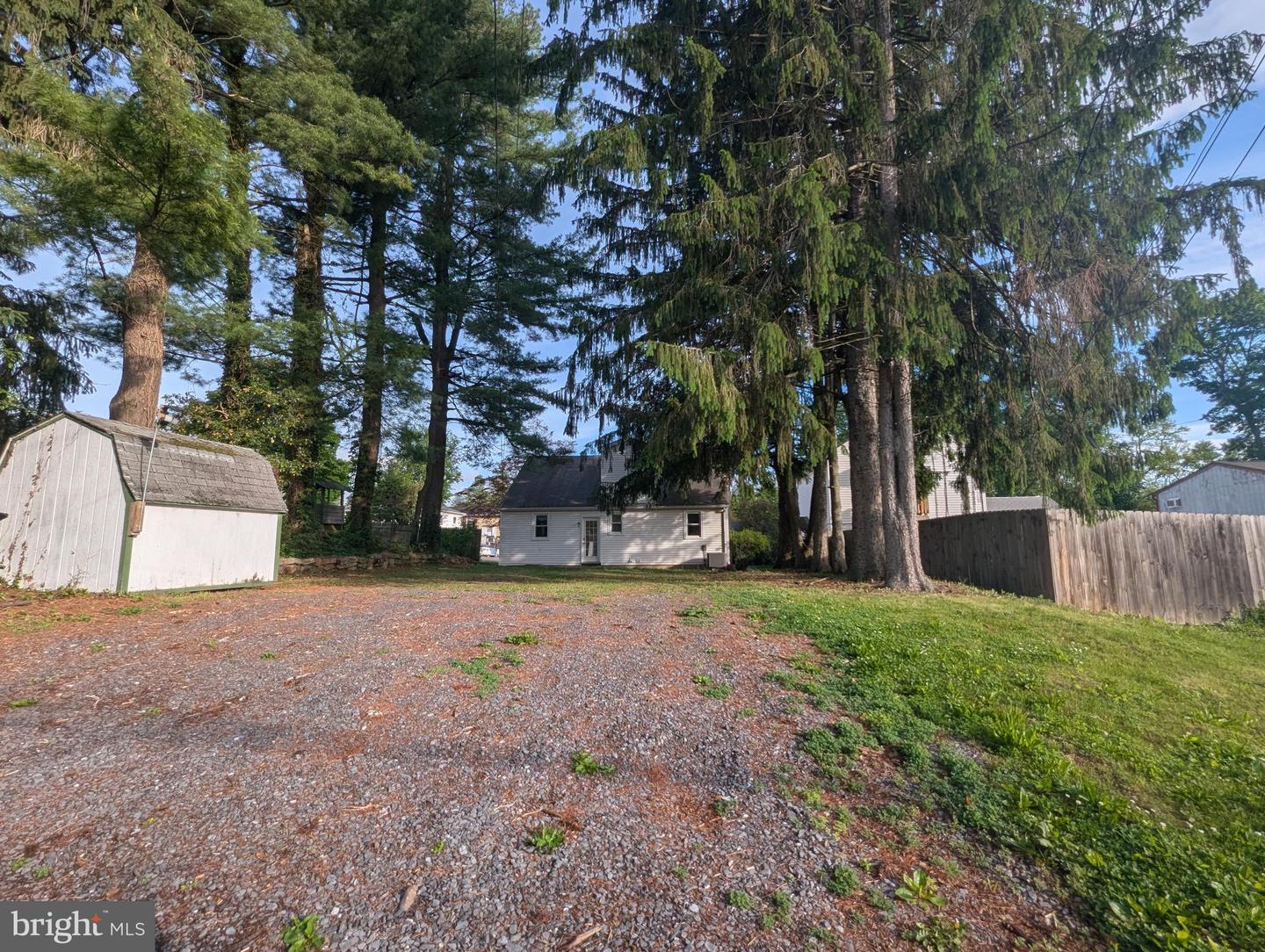 130 Logan Ave Property Photo 57