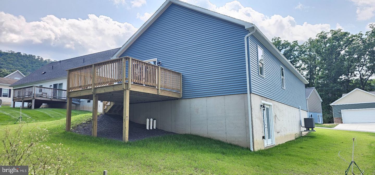 161 Timberwood Trl Property Photo 2