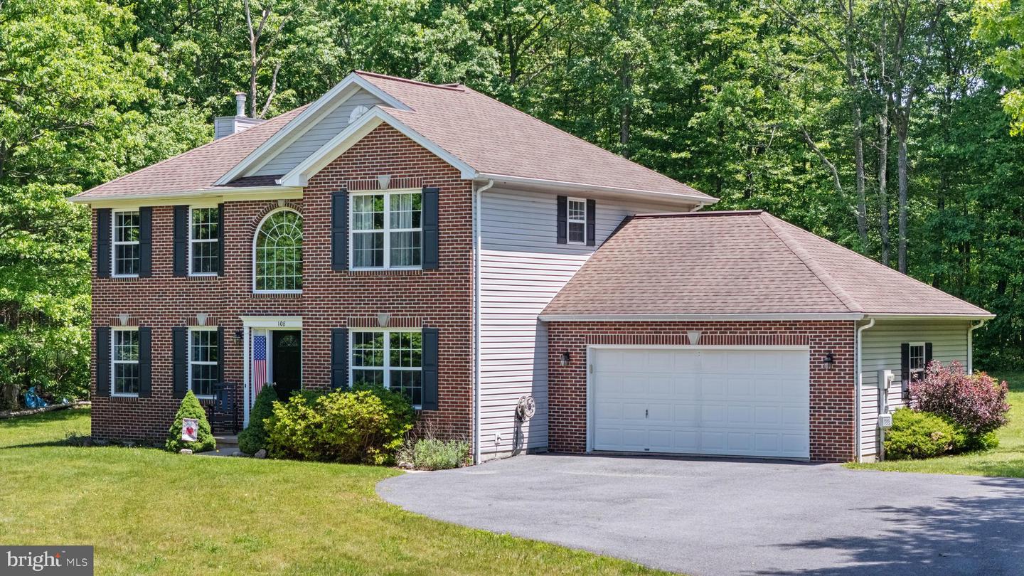 108 ROCKWOOD DR