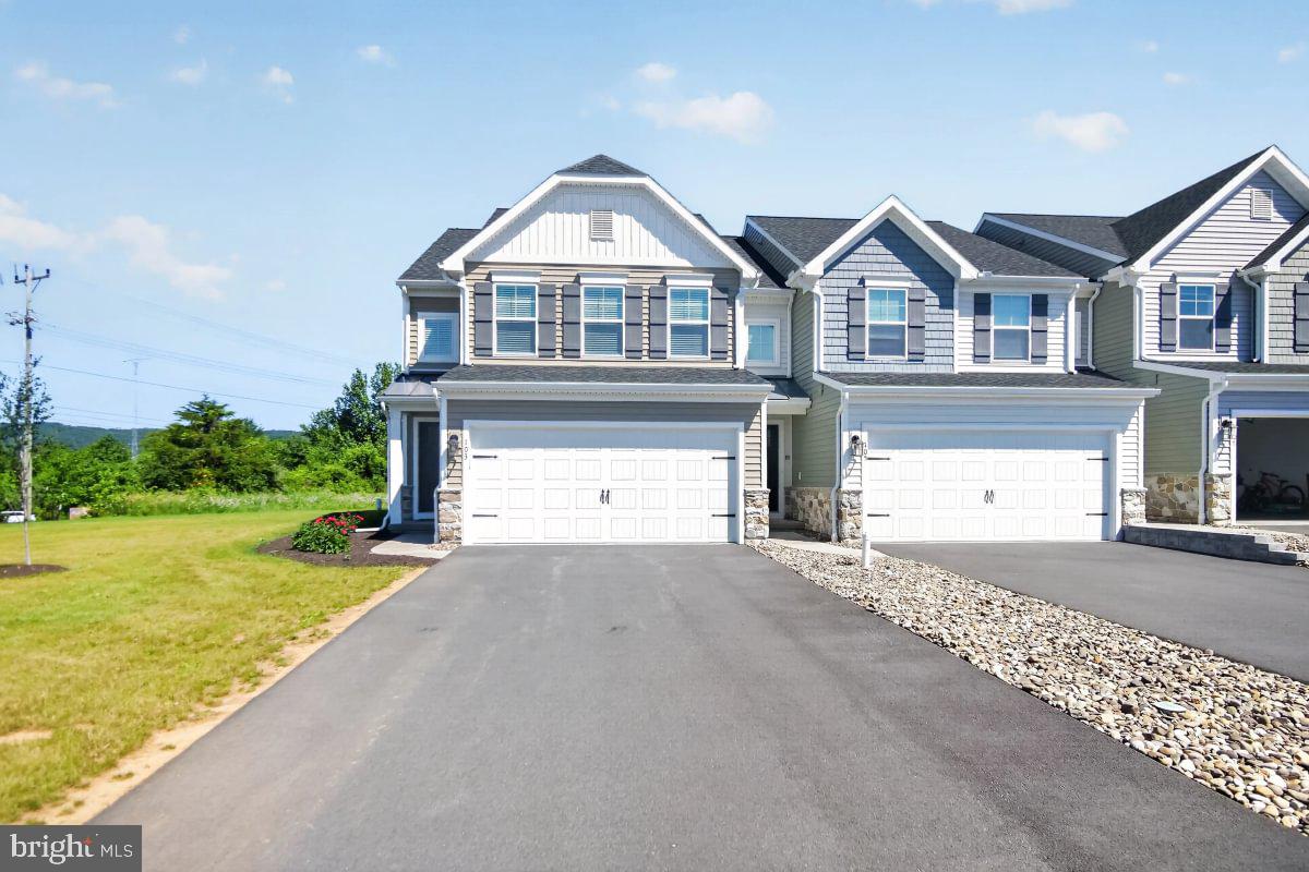 103 Lantern Ln #lot 181 Model Property Photo 1