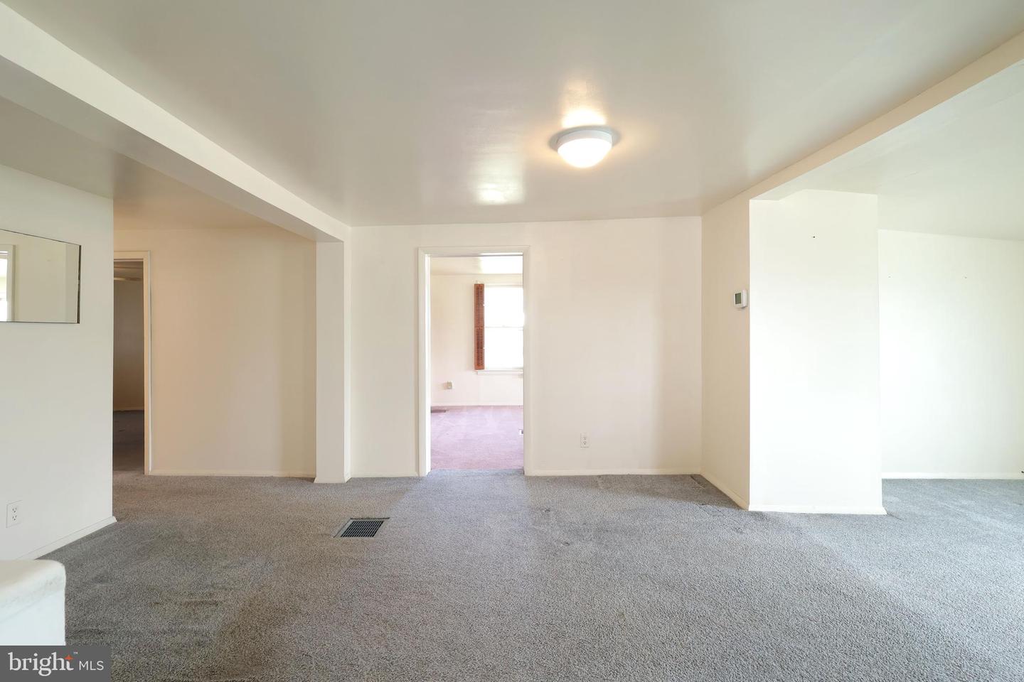 121 Mulbarger Ln Property Photo 17