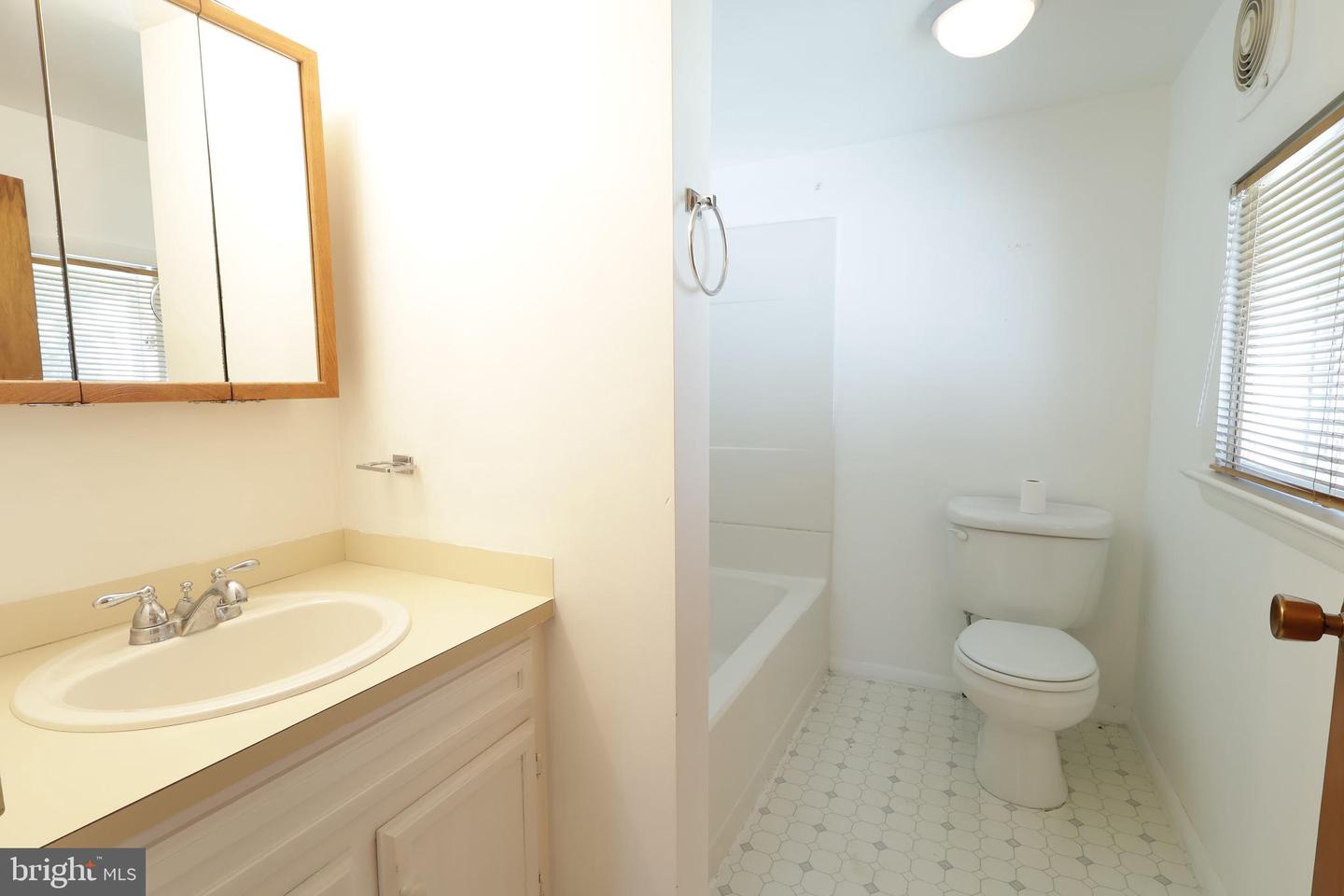 121 Mulbarger Ln Property Photo 22
