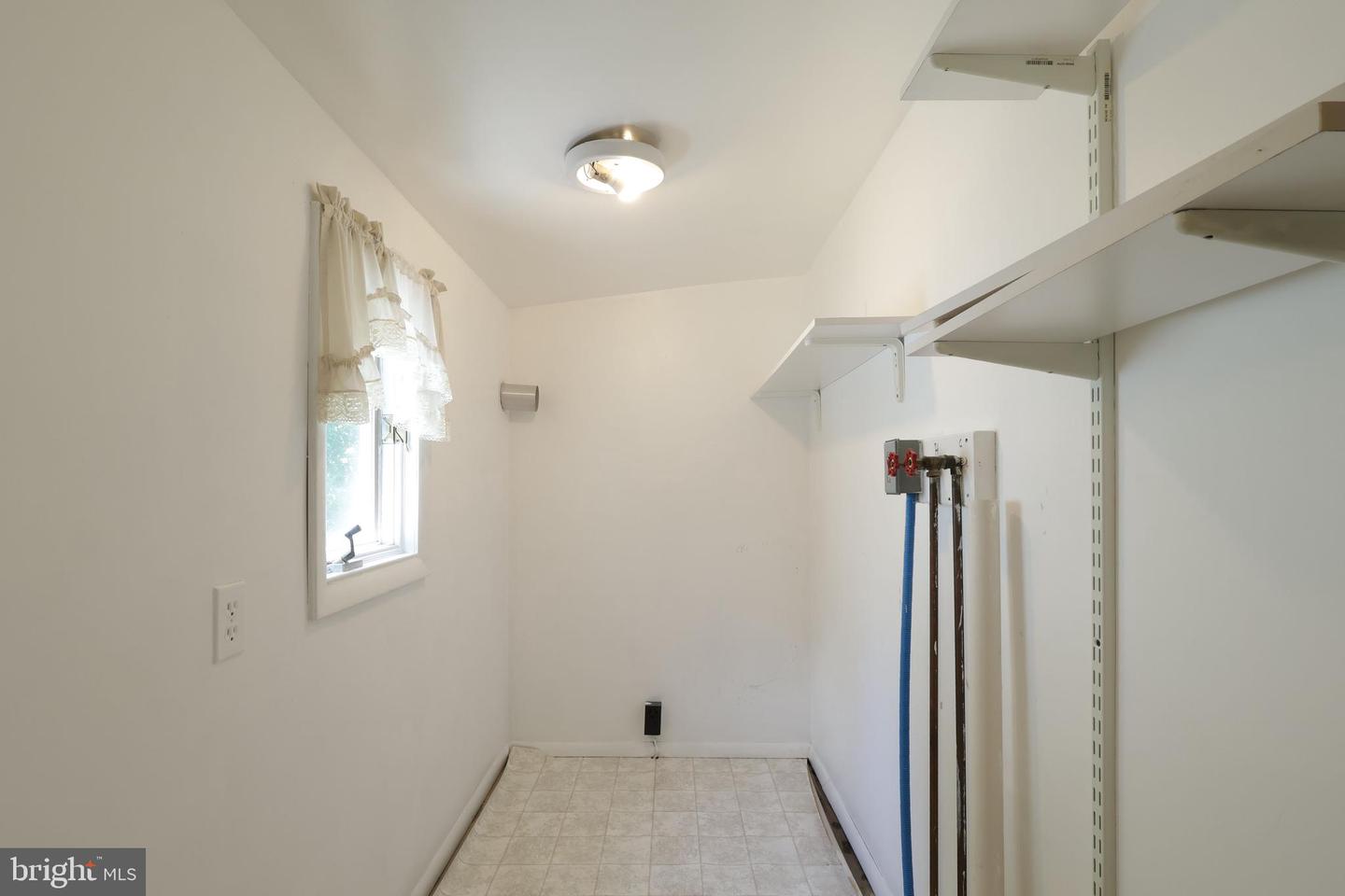 121 Mulbarger Ln Property Photo 23