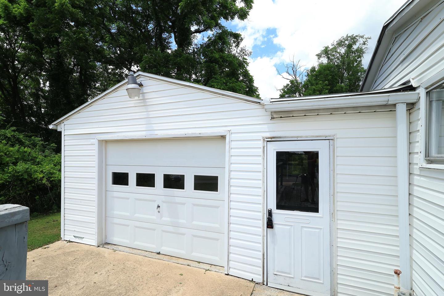 121 Mulbarger Ln Property Photo 27