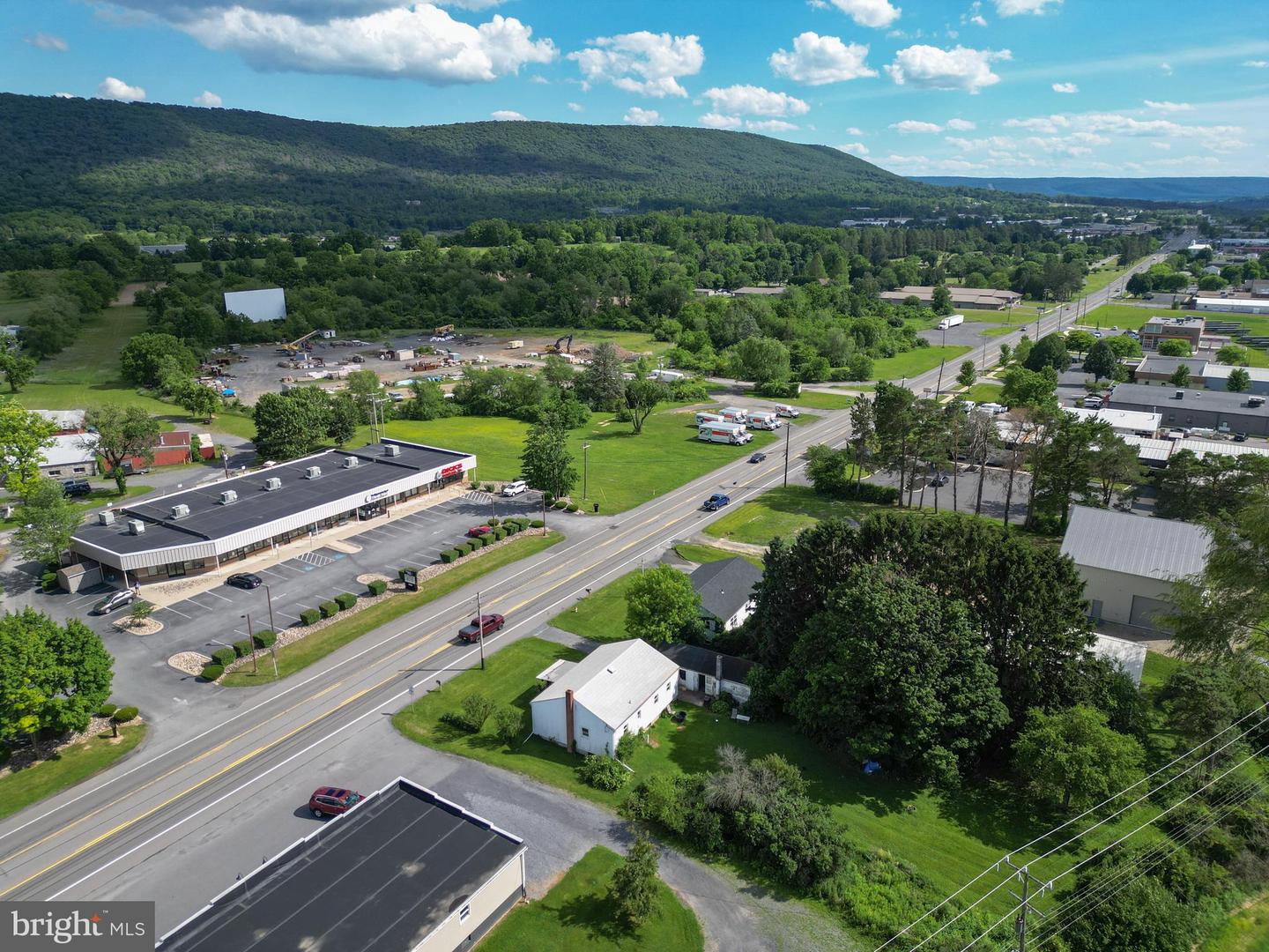 1301 & 1317 Benner Pike Property Photo 8