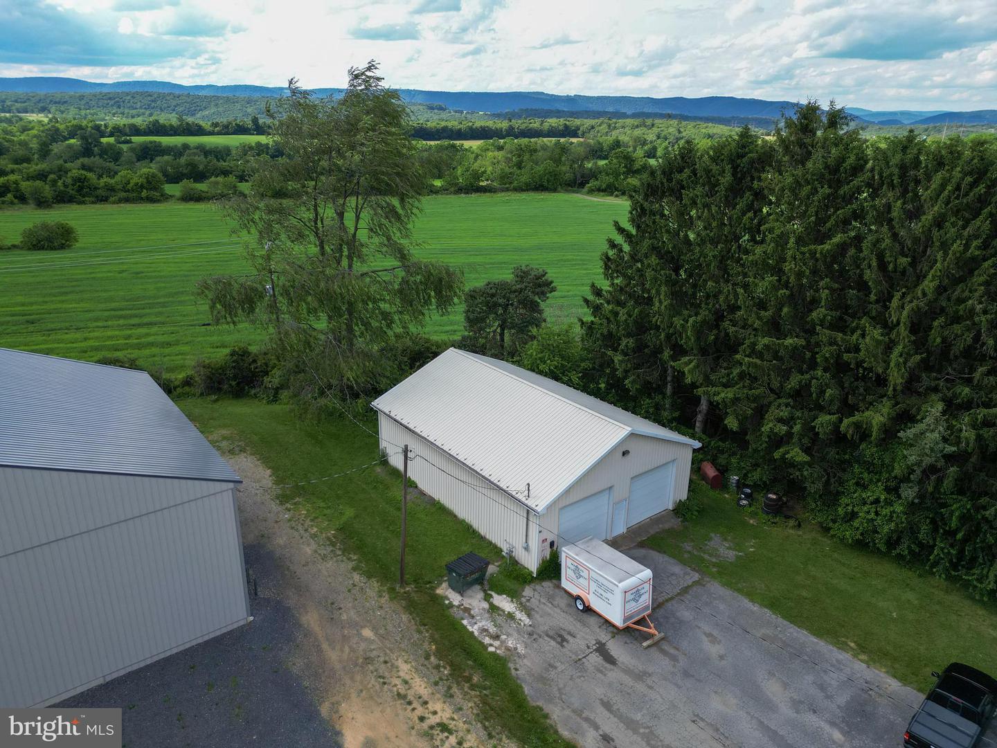1301 & 1317 Benner Pike Property Photo 16
