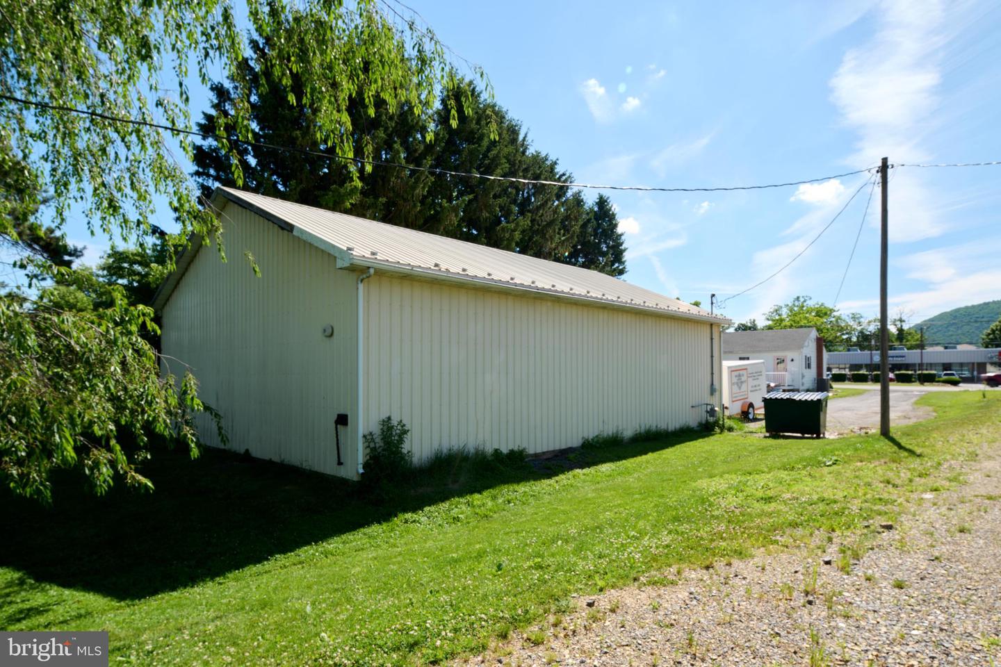 1301 & 1317 Benner Pike Property Photo 41