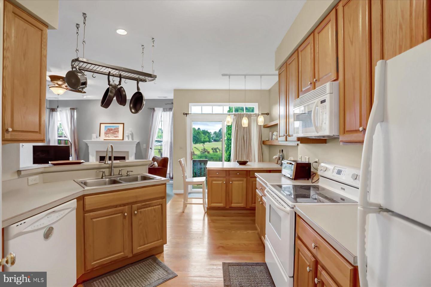 160 Scenery Ct Property Photo 11