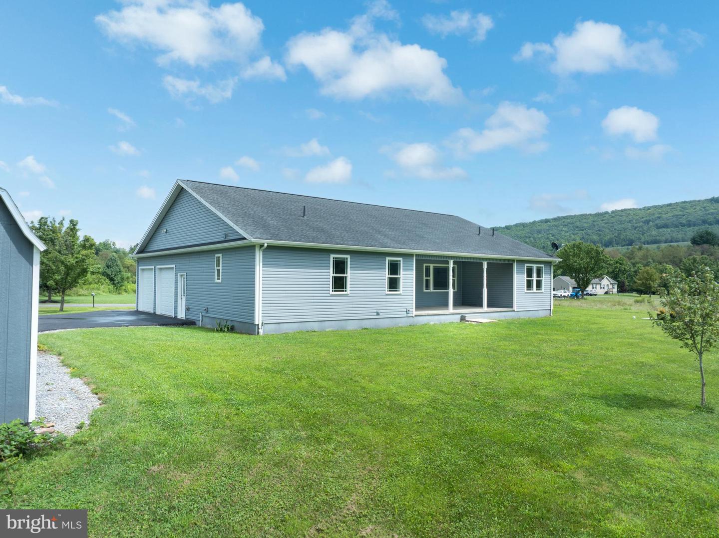 167 Stewart Ln Property Photo 6