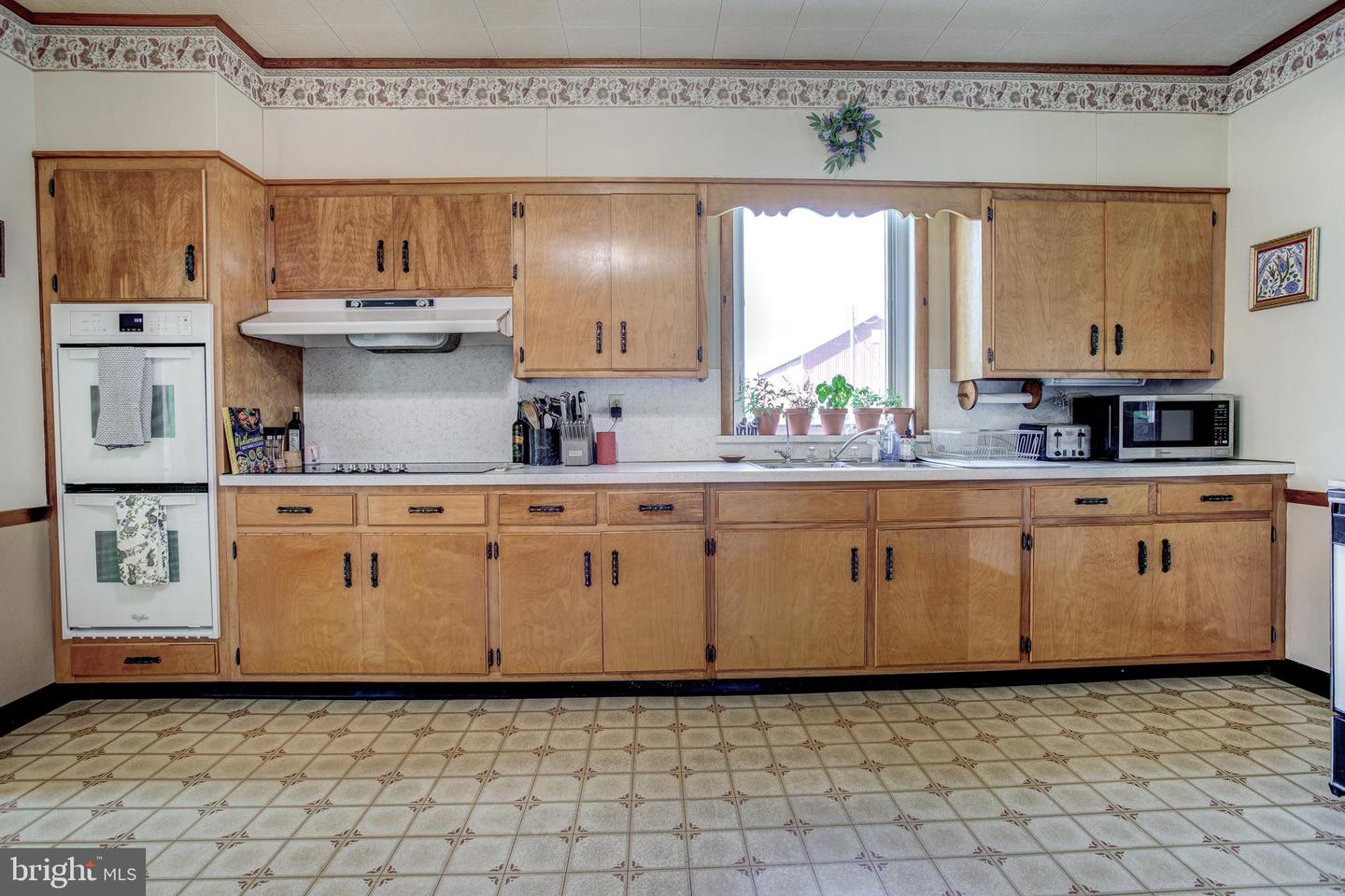 151 Homestead Ln Property Photo 9