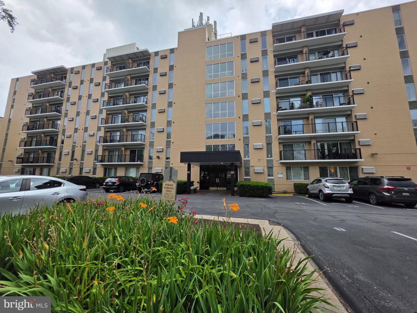200 Highland Ave #apt. 210 Property Photo 1