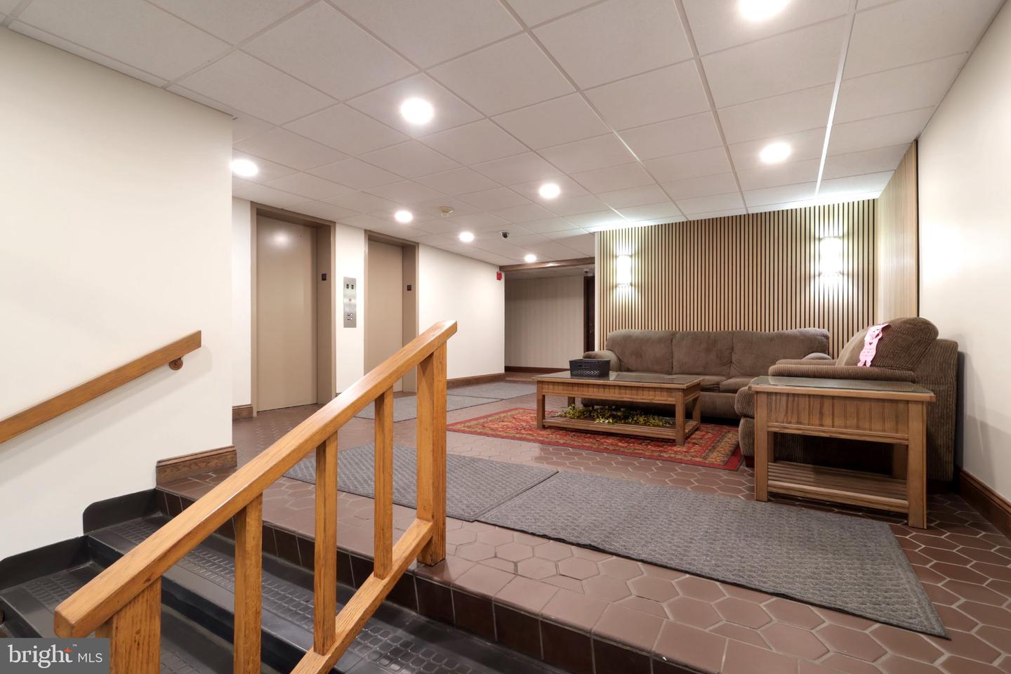 200 Highland Ave #apt. 210 Property Photo 6