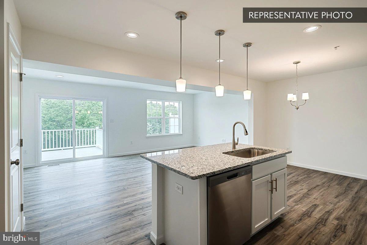 205 Broad Oak Ln #lot 160 Property Photo 4
