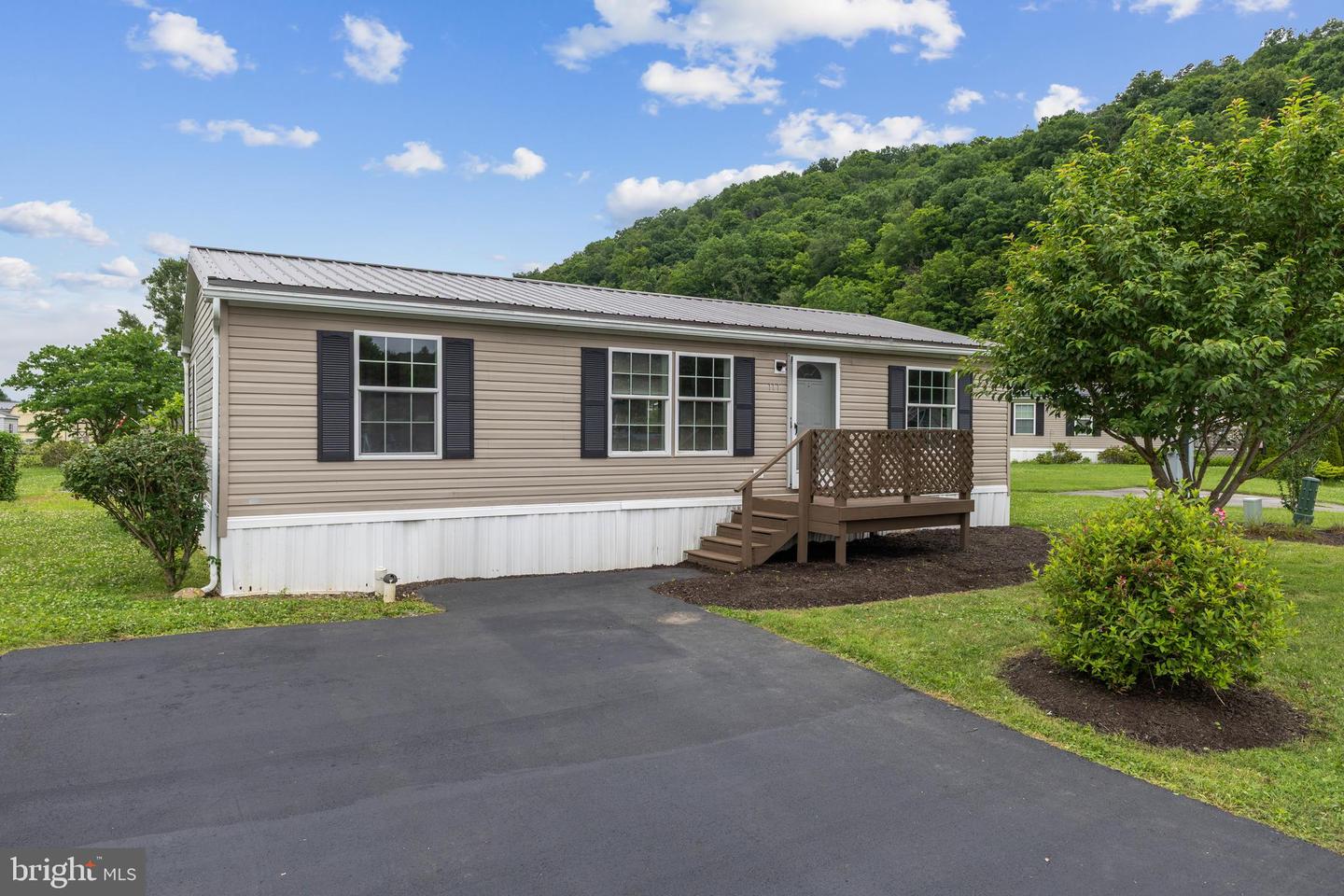 117 Cherokee Ct Property Photo 1