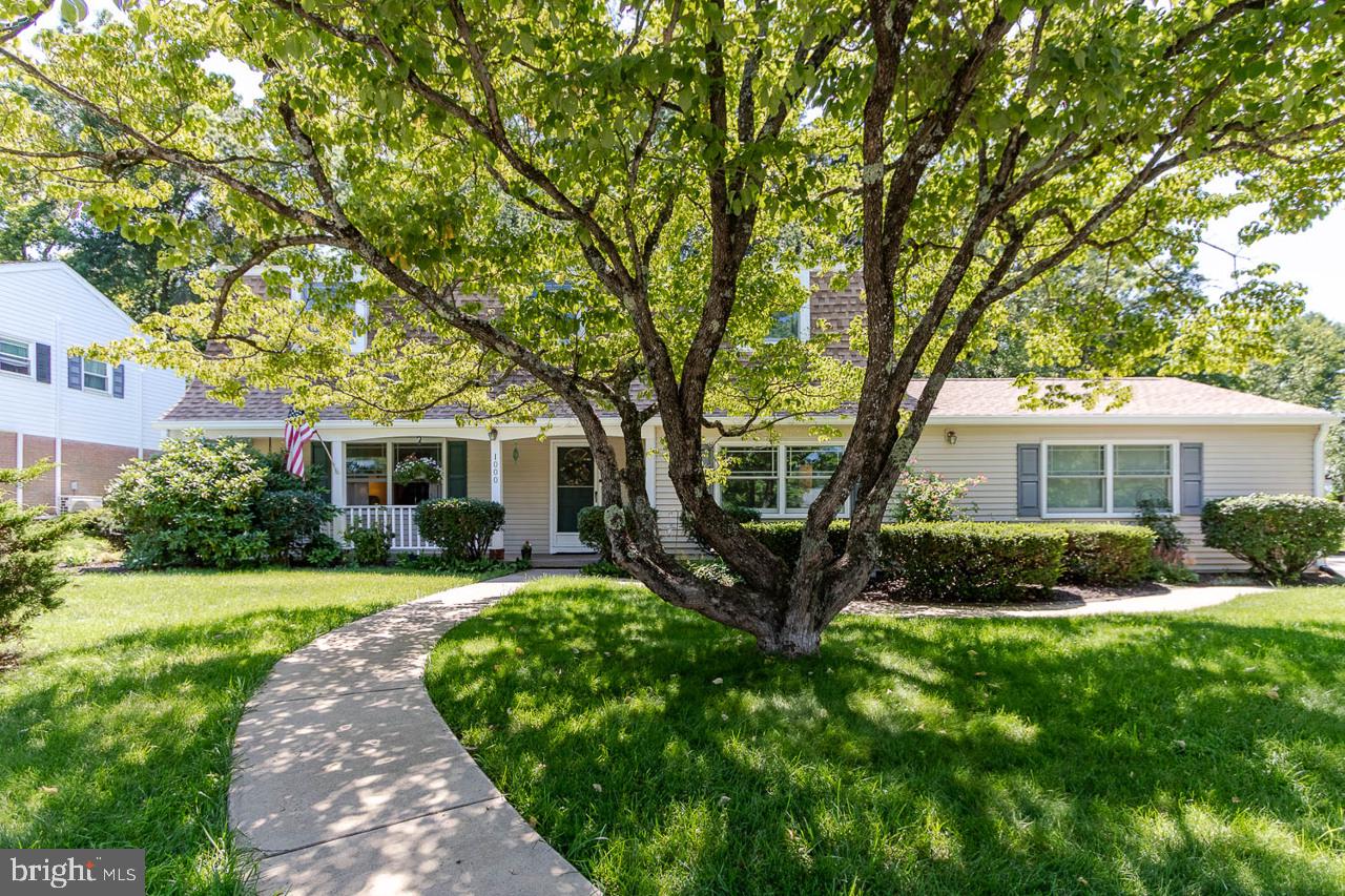 1000 Saxton Dr Property Photo 1