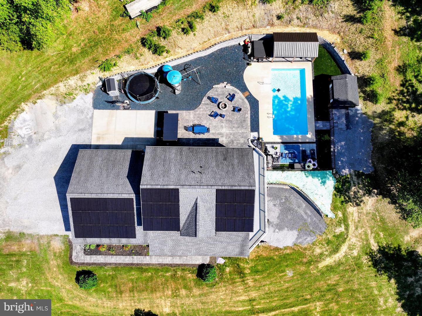 111 Hill St Property Photo 4