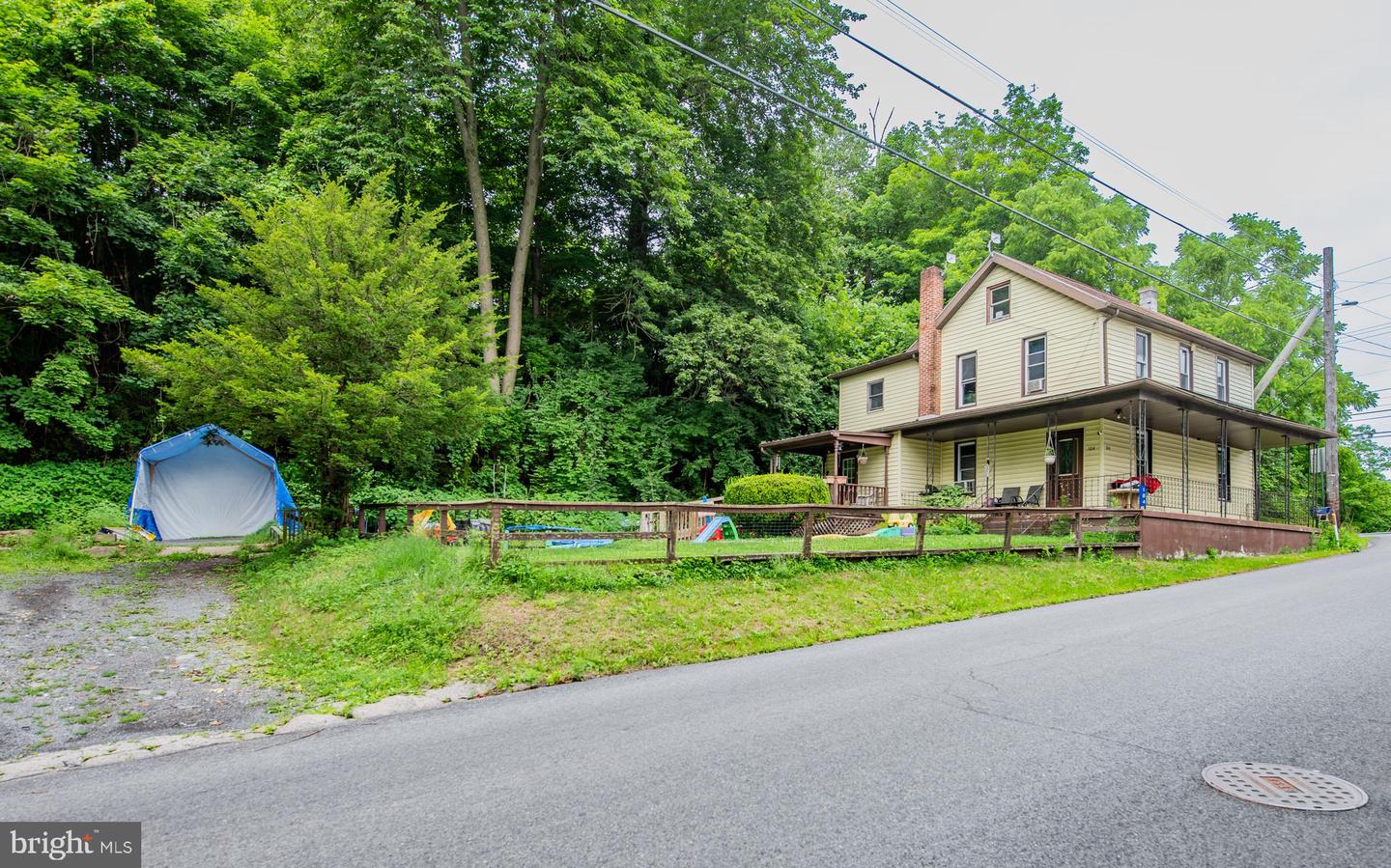 104 W Firehall Road Property Photo 1