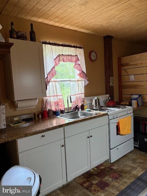 226 East Rd Property Photo 5