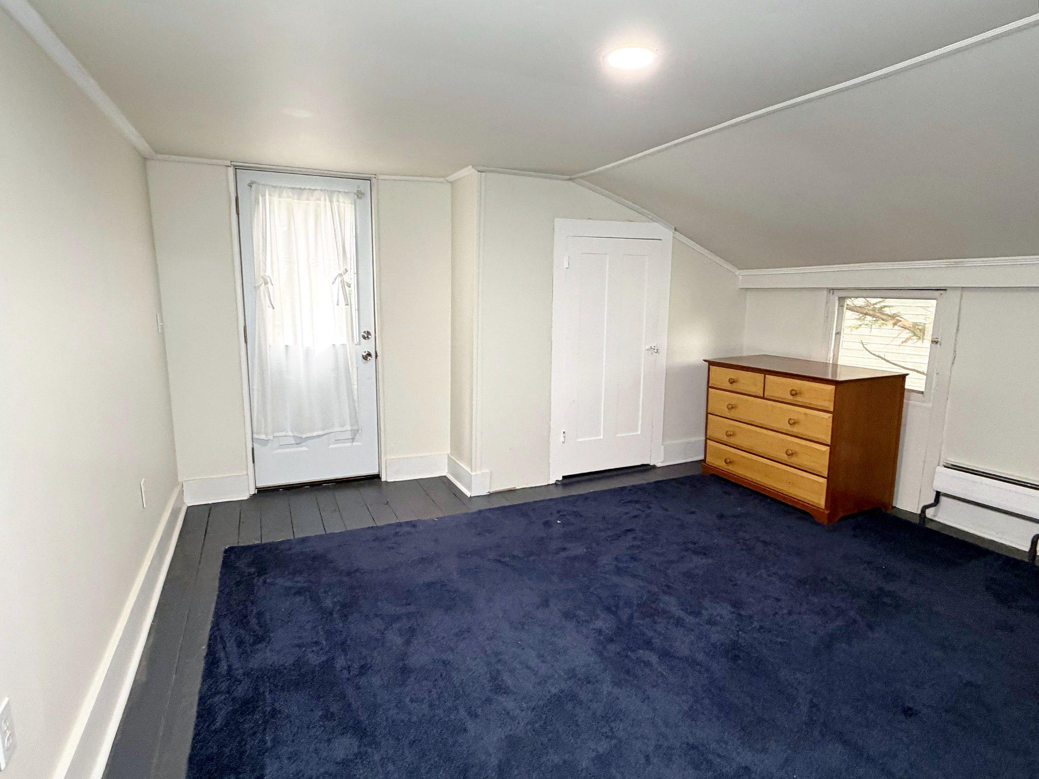 138 W Logan St Property Photo 31