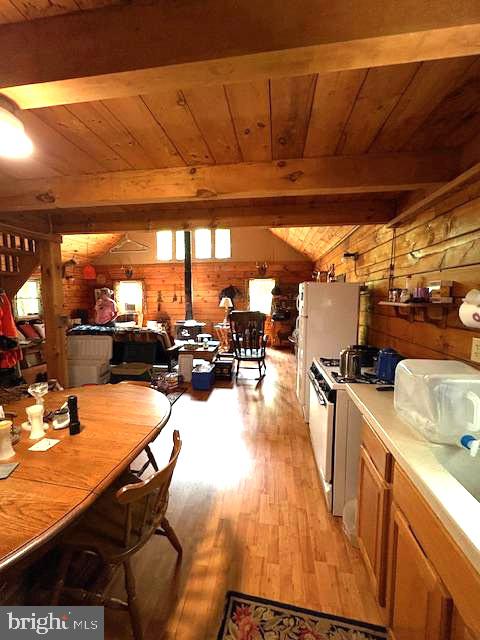 557 Eleven Rd Property Photo 7