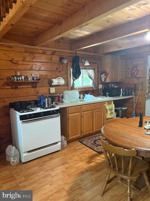 557 Eleven Rd Property Photo 9