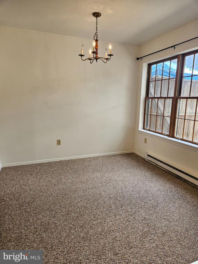 2048 Mary Ellen Property Photo 11