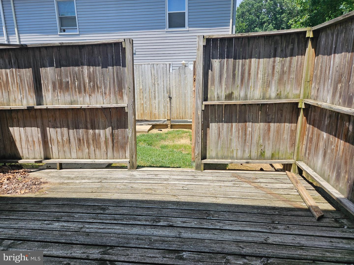 2048 Mary Ellen Property Photo 13