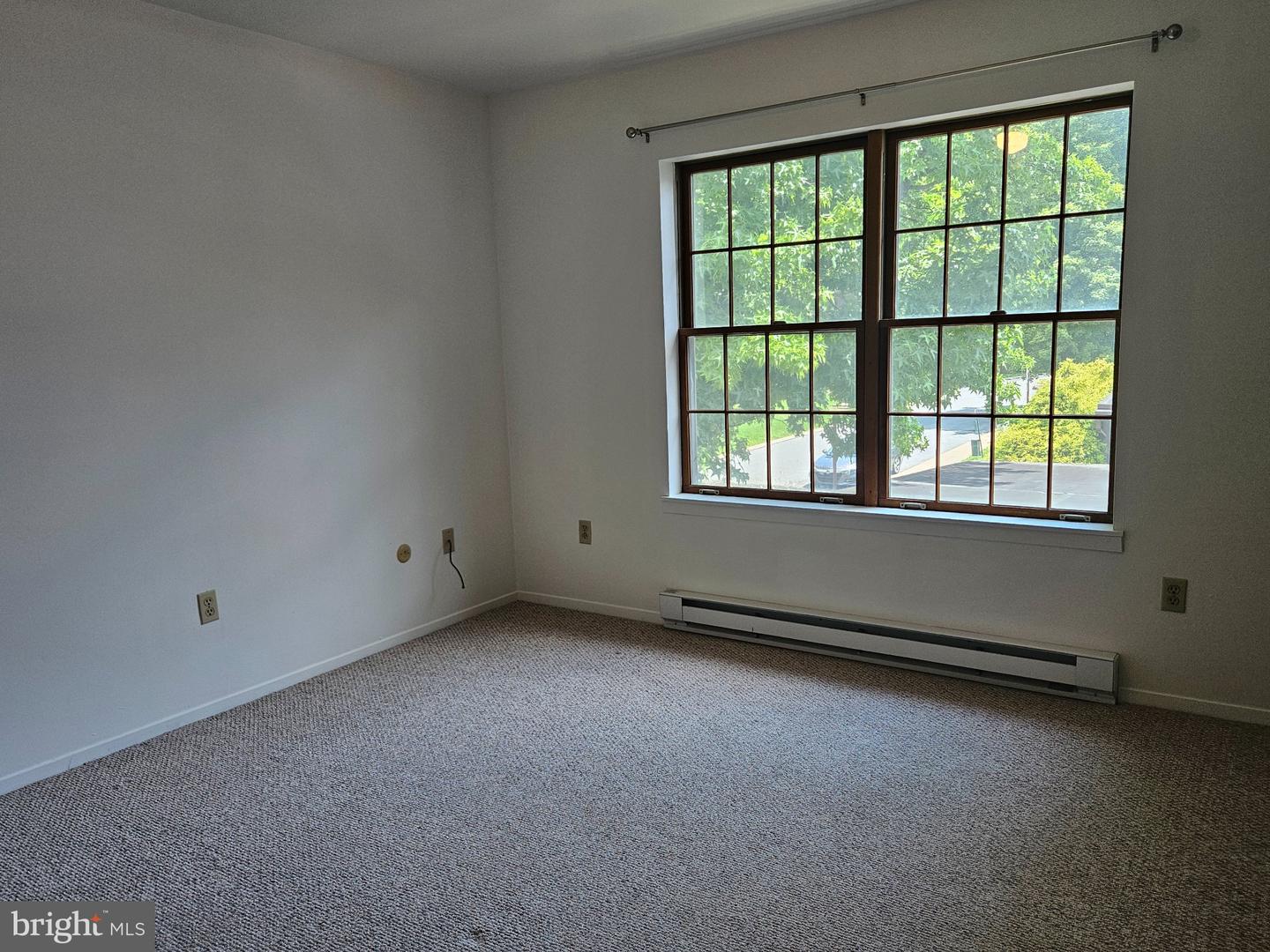 2048 Mary Ellen Property Photo 14