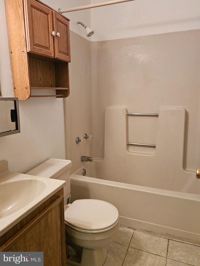 2048 Mary Ellen Property Photo 16