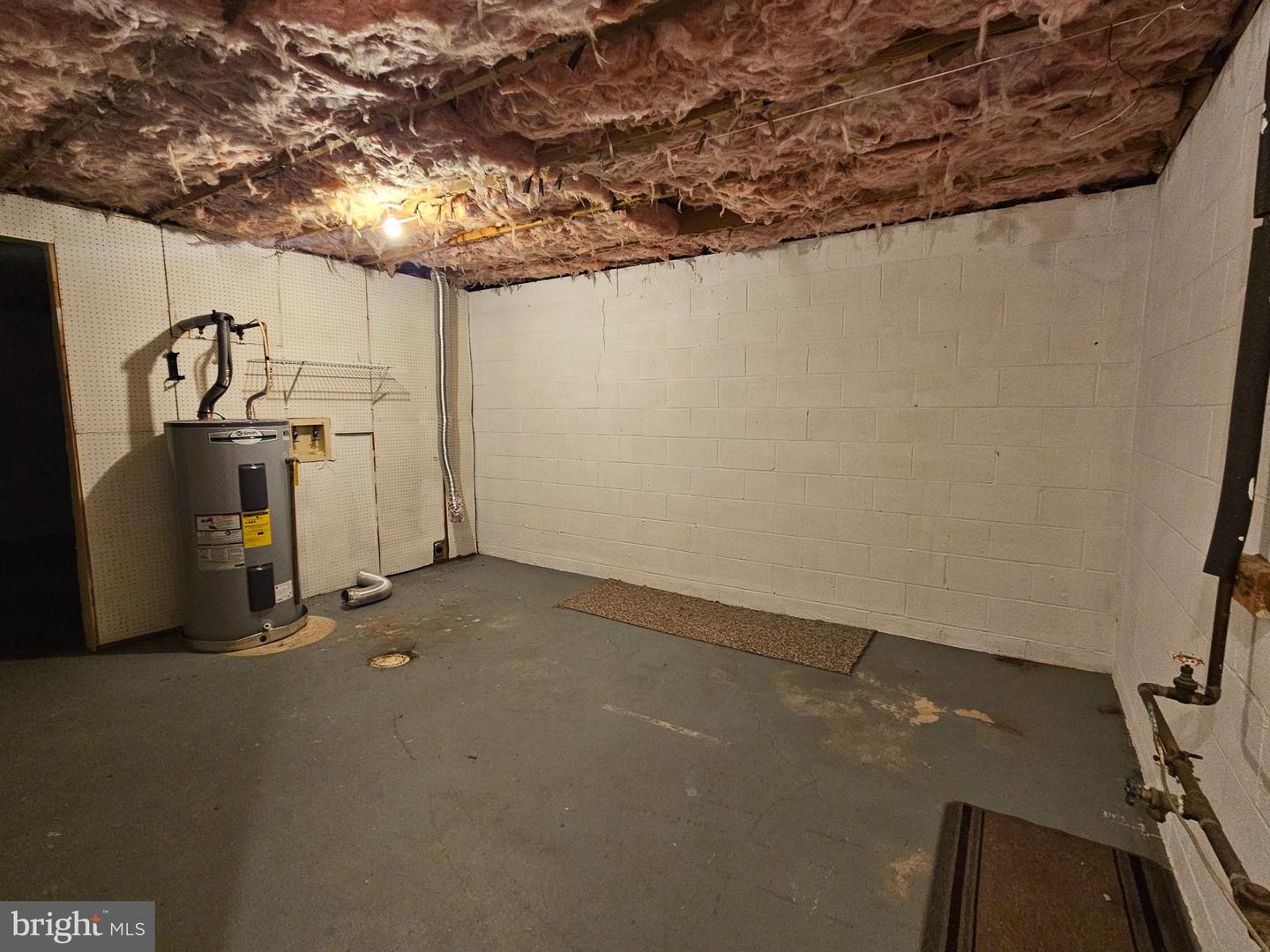 2048 Mary Ellen Property Photo 18